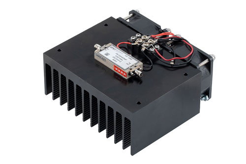 1 Watt P1dB, 2 GHz to 8 GHz, Medium Power Amplifier with Heatsink, SMA, 38 dB Gain, 5.5 dB NF