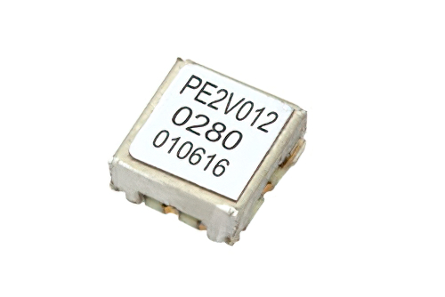 Surface Mount (SMT) Voltage Controlled Oscillator (VCO) From 4.8 GHz to 5.7 GHz, Phase Noise of -84 dBc/Hz and 0.175 inch Package