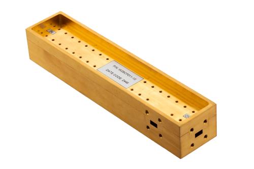 WR-28 Waveguide 10 dB Broadwall Coupler, UG-599/U Square Cover Flange, H-Plane Coupled Port, 26.5 GHz to 40 GHz, Brass Copper