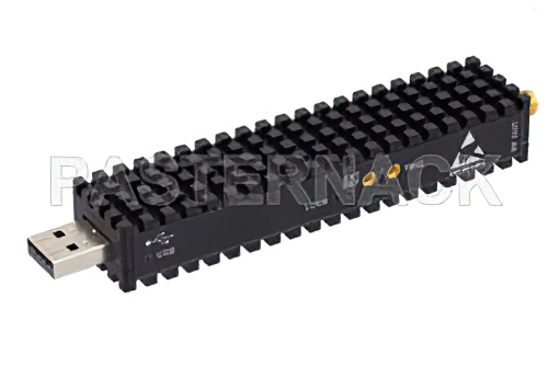 USB PLL Frequency Synthesizer, 5 GHz - 10 GHz, -15 dBm Pout, 50 MHz Reference and SMA output