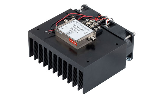 27 dBm Psat, 26.5 GHz to 40 GHz, Medium Power Amplifier with Heatsink, 2.92mm, 35 dB Gain, 10 dB NF