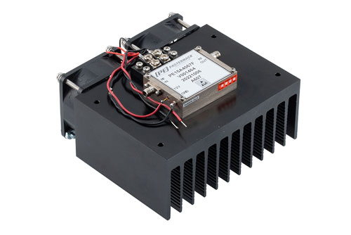 27 dBm Psat, 26.5 GHz to 40 GHz, Medium Power Amplifier with Heatsink, 2.92mm, 35 dB Gain, 10 dB NF