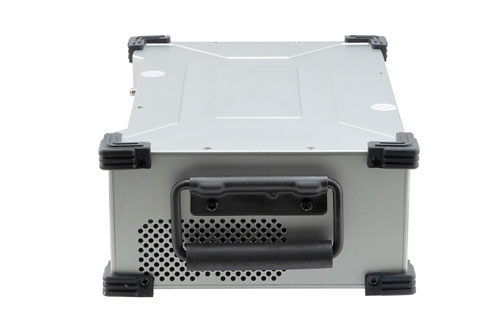 6.4W Psat, 41 dB Gain, 0.7 GHz to 3 GHz, AC Powered Broadband GaAs GaN LDMOS High Power Amplifier with Heatsink, Bench-Top, 110/240VAC, SMA