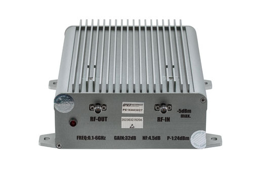 30 dB Gain, 25 dBm P1dB, 0.1 GHz to 6 GHz, Broadband AC Low Noise Amplifier, Bench-Top, 110/220VAC, 3.7 dB Noise Figure, SMA