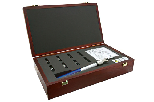 3.5mm Calibration Kit Including Short Circuit, Open Circuit, Load and Thru Components Operating From DC to 26.5 GHz