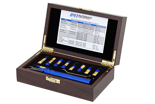 3.5mm General Purpose Calibration Kit Including Short Circuit, Open Circuit, Load and Thru Components Operating From DC to 26.5 GHz
