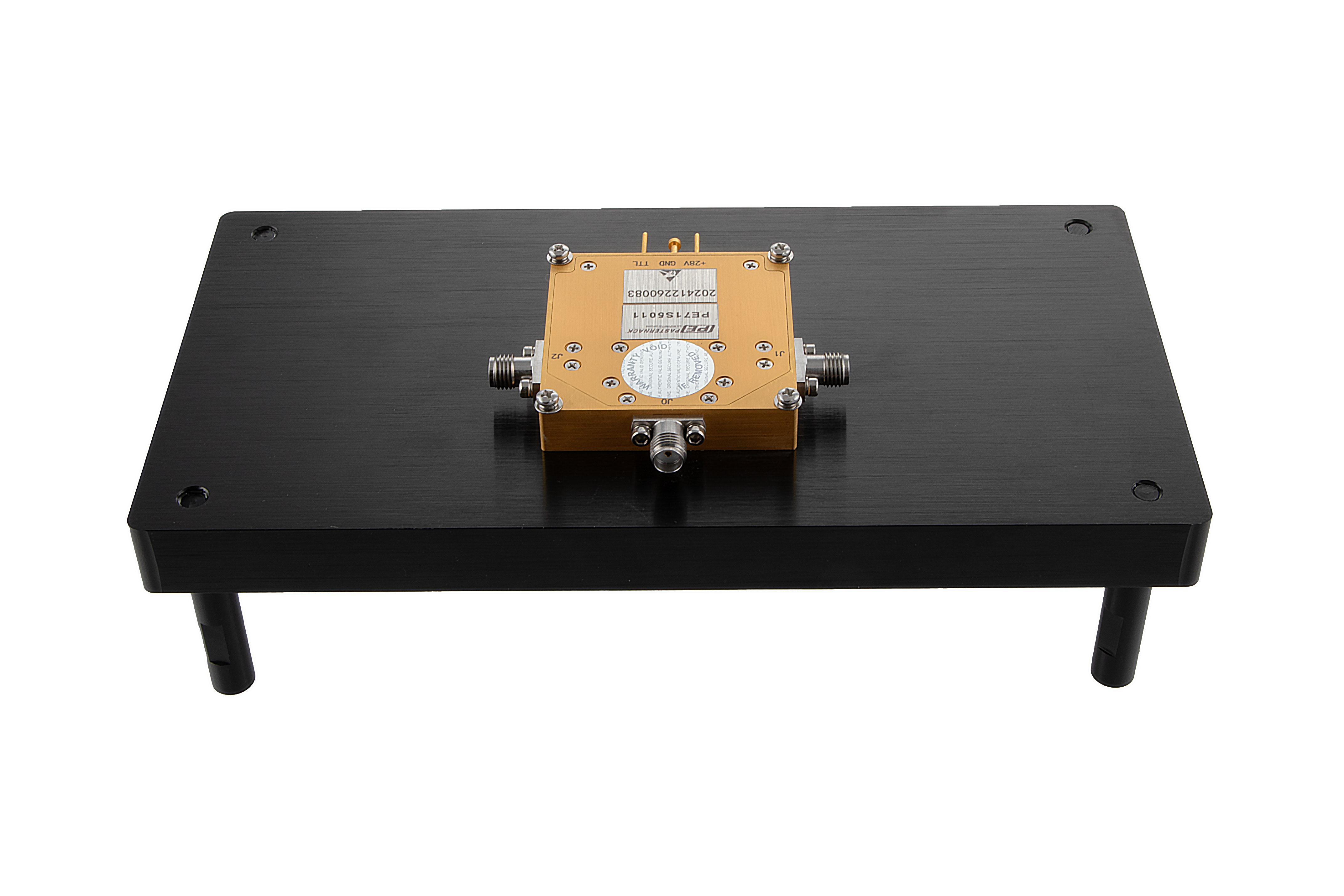 Reflective SPDT PIN Diode Switch Operating From 1 GHz to 6 GHz Up to 50 Watt (+47 dBm) and Field Replaceable SMA with Heatsink