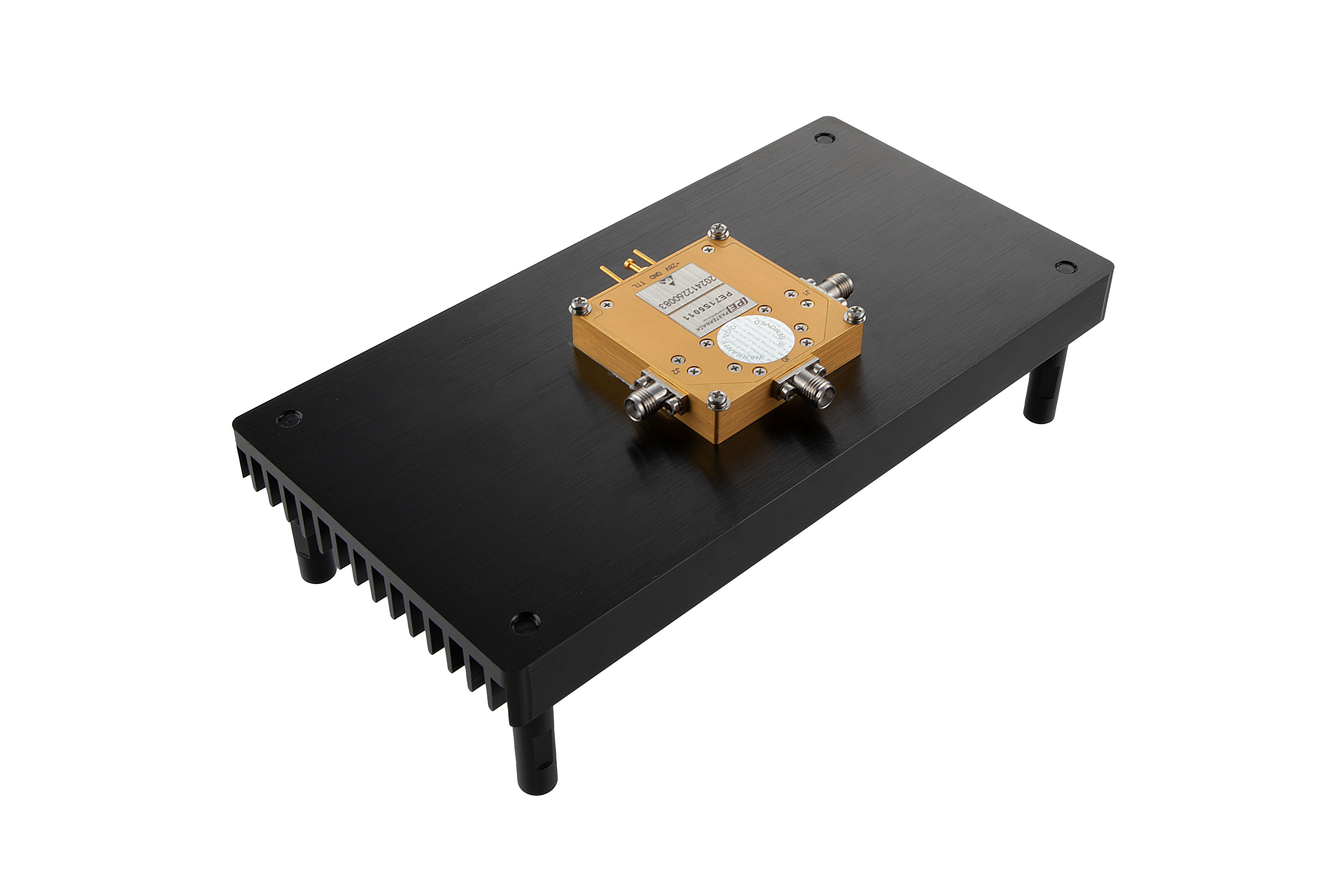 Reflective SPDT PIN Diode Switch Operating From 1 GHz to 6 GHz Up to 50 Watt (+47 dBm) and Field Replaceable SMA with Heatsink