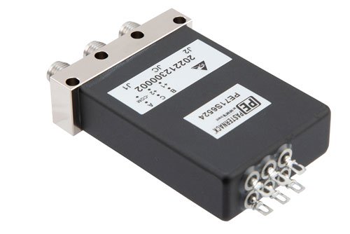 SPDT, IP64 Rated Electromechanical Relay Latching Switch, DC to 18 GHz, 90W, Indicators, 12VDC, SMA