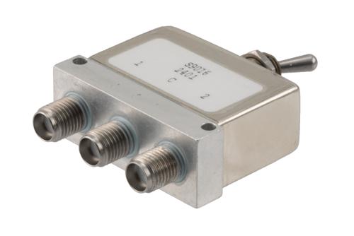 SP2T SMA Manual Toggle Switch DC to 26.5 GHz, Rated to 30 Watts
