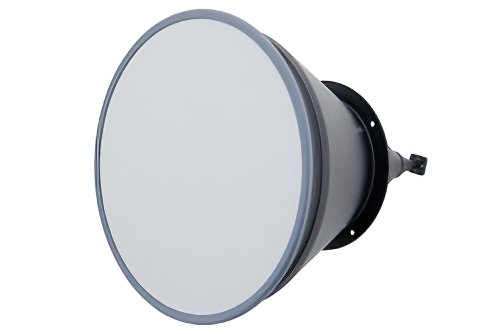 WR-15 Waveguide Horn Antenna Operating From 50 GHz to 75 GHz With a Nominal 42 dBi Gain With UG-385/U Round Cover Flange