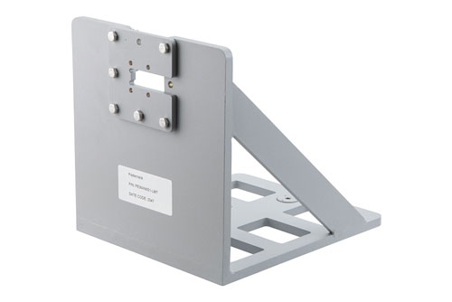 Standard Gain Horn L-Style Antenna Mount, Waveguide Size WR51, IEC R180