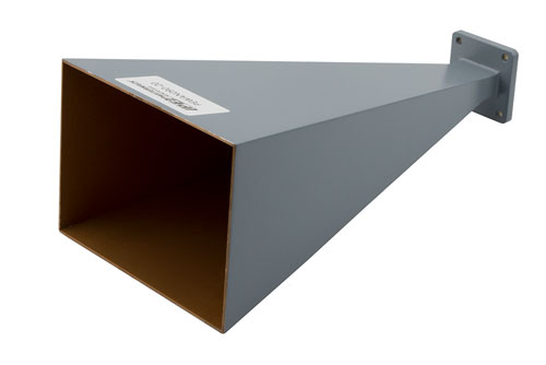 WR-90 Waveguide Antenna, 8.2 GHz to 12.4 GHz Frequency Range, 20 dBi Gain, UG-135/U Flange