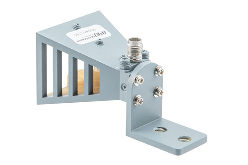 Broadband Gain Horn Antenna, 6 GHz to 67 GHz 13 dBi Gain, 1.85mm Female Connector