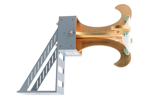 Broadband Horn Antenna, Dual Polarized 0.8 GHz to 18 GHz 20 dBi Gain, SMA Female Connector