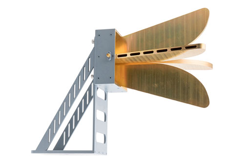 Broadband Horn Antenna, Dual Polarized 0.8 GHz to 2 GHz 6 dBi Gain, SMA Female Connector