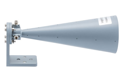 Broadband Horn Antenna, Dual Polarized 23 GHz to 43 GHz 20 dBi Gain, 2.92mm Female Connector