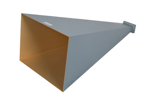 WR-284 Waveguide Antenna, 2.6 GHz to 3.95 GHz Frequency Range, 20 dBi Gain,