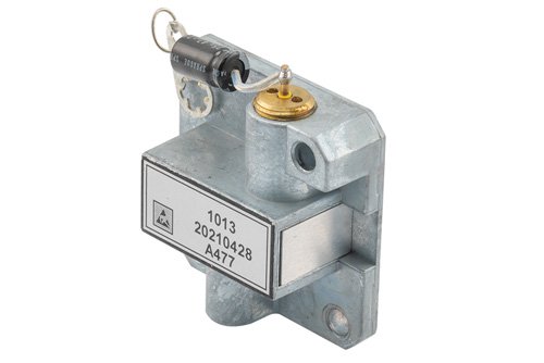 Mechanically Tuned Gunn Diode Oscillator: WR90, CF: 9.375GHzOutput Power: +18.5dBm, Tuning Range: +/- 0.25GHz, UG-39/U