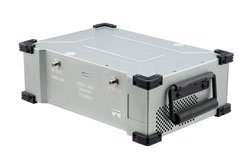 PE15A5094 - 6.4W Psat, 41 dB Gain, 0.7 GHz to 3 GHz, AC Powered Broadband GaAs GaN LDMOS High Power Amplifier with Heatsink, Bench-Top, 110/240VAC, SMA