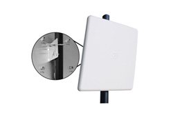 PE51FP1003 - 2.4/4.9-5.8 GHz High Density 4-Element, Dual Polarized MIMO Flat Panel Antenna