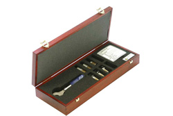 PE5501-KIT - N Calibration Kit Including Short Circuit, Open Circuit, Load and Thru Components Operating From DC to 18 GHz