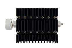 PE7223-40 - 40 dB Fixed Attenuator, 7/16 DIN Male To SMA Female Directional Black Anodized Aluminum Heatsink Body Rated To 100 Watts Up To 6 GHz