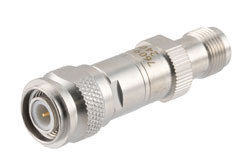 PE7609-30 - 30 dB RF fixed attenuator 2W, DC to 3GHz, TNC Male to TNC Female, Brass