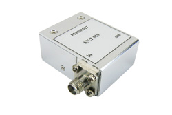 PE83IR007 - High Power Isolator with 20 dB Isolation from 800 MHz to 900 MHz, 100 Watts and SMA Female