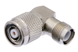 PE9918 - RP-TNC Male to RP-TNC Female Right Angle Adapter
