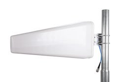 PEANLP1014 - 10-11-11 dBi Log Periodic Antenna 698-960 MHz, 1.71-2.7 GHz, 3.3-6 GHz, N Type Female, V-pol, 1.7:1 Typ VSWR Low PIM